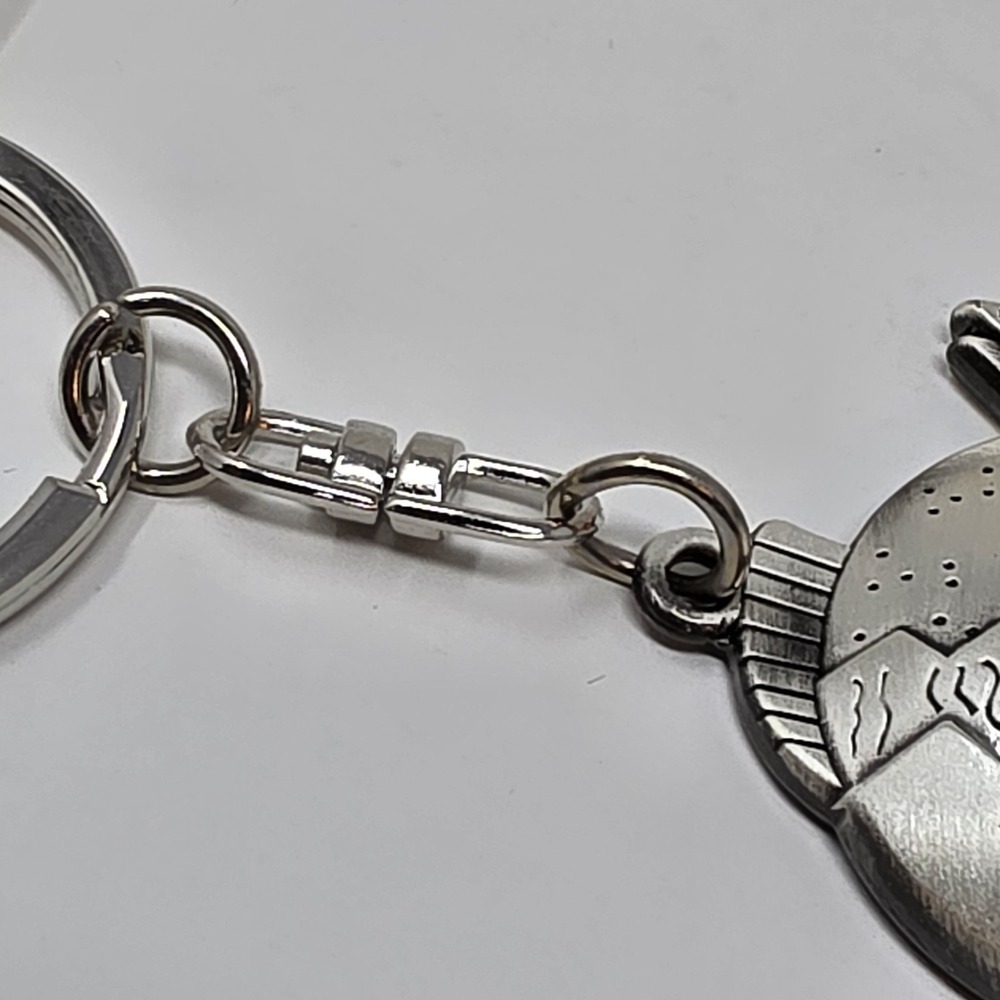 Disney Cruise Line DCL Pewter Key Chain with Cabin Door Fish from Magic & Wonder - Picture 5 of 11